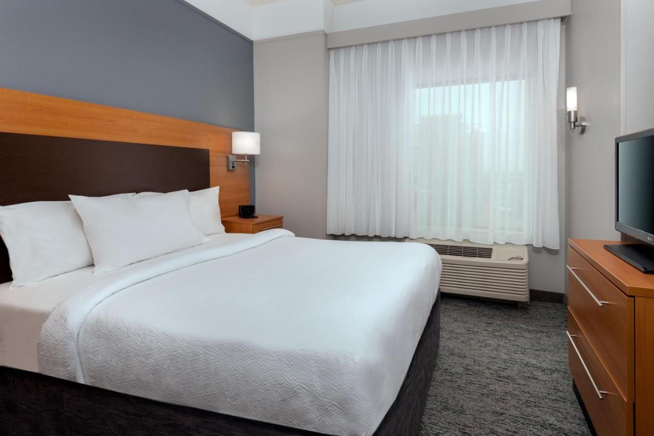 ทาวน์เพลซ สวีท บัฟฟาโล แอร์พอร์ต Hotel ชีคโทวากา ภายนอก รูปภาพ